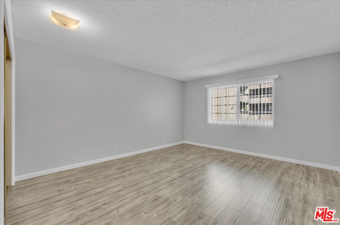 4647 Willis Ave Unit: 212