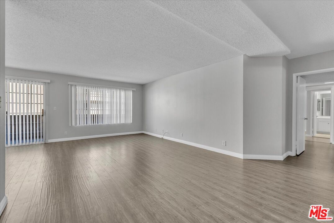 4647 Willis Ave Unit: 212