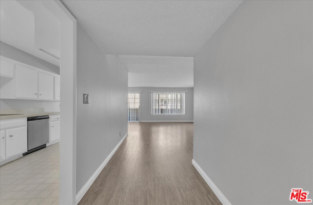 4647 Willis Ave Unit: 212