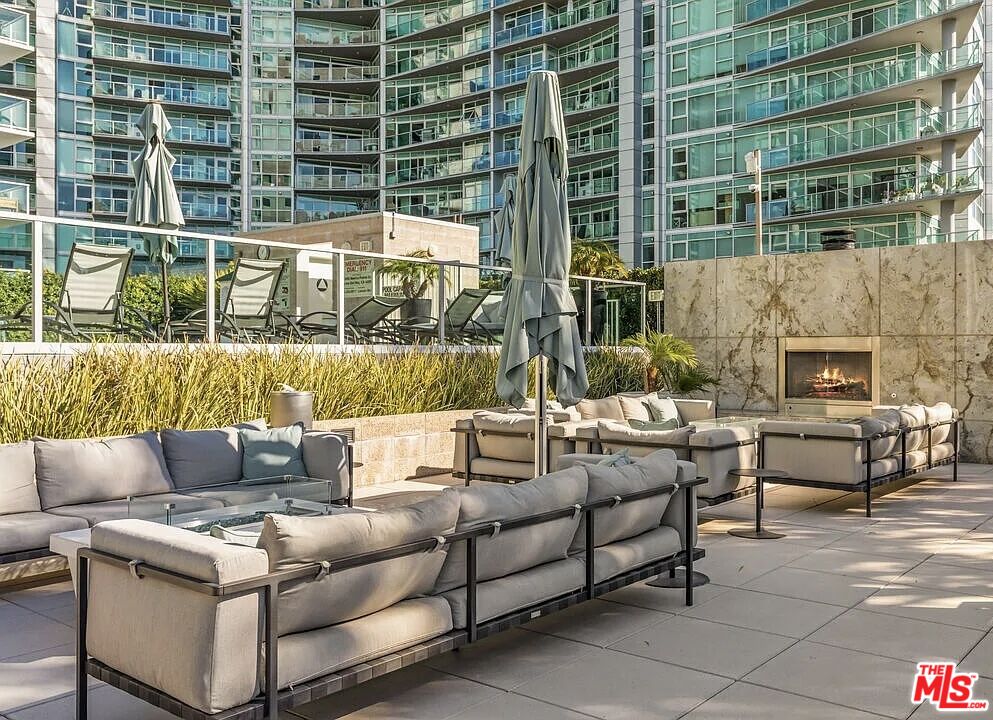 13650 Marina Pointe Dr Unit: 1509