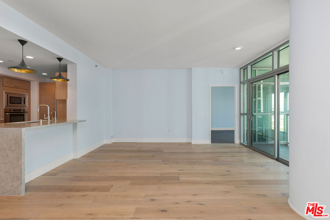 13650 Marina Pointe Dr Unit: 1509