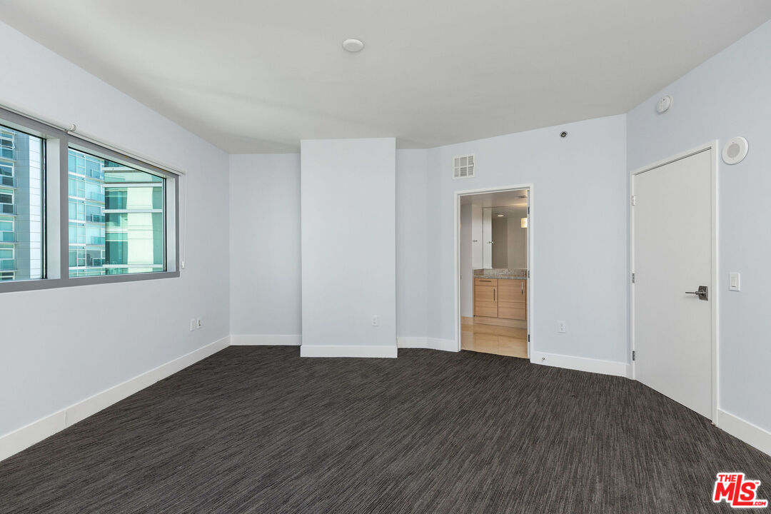 13650 Marina Pointe Dr Unit: 1509