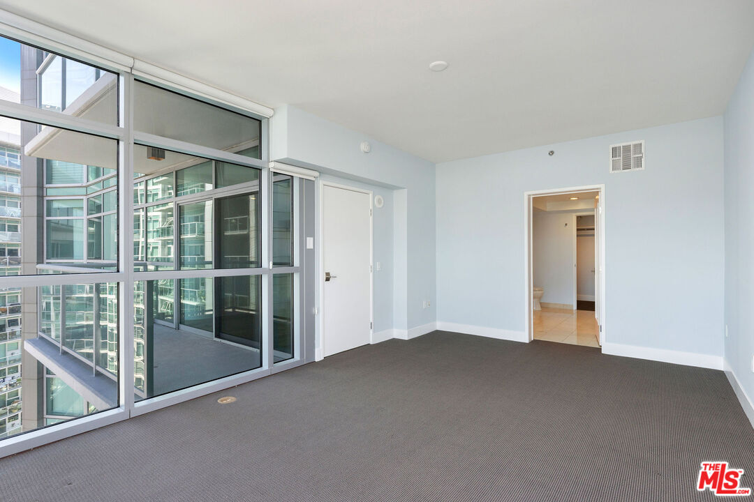 13650 Marina Pointe Dr Unit: 1509