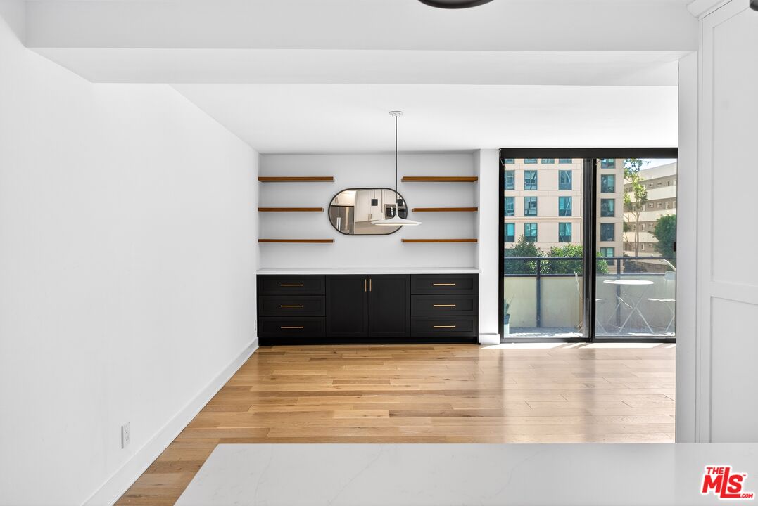 10535 Wilshire Blvd Unit: 411