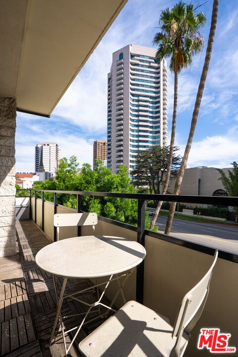 10535 Wilshire Blvd Unit: 411