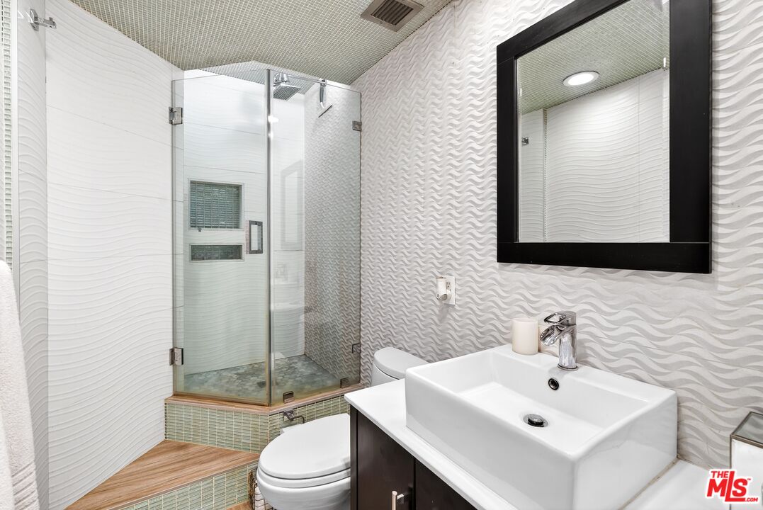 10501 Wilshire Blvd Unit: 1005