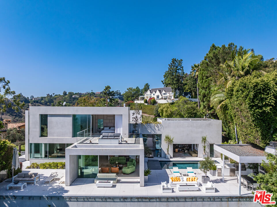 1288 Angelo Dr