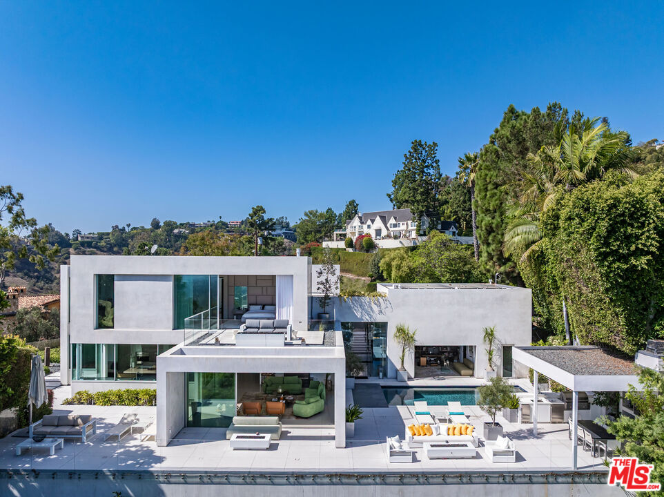 1288 Angelo Dr