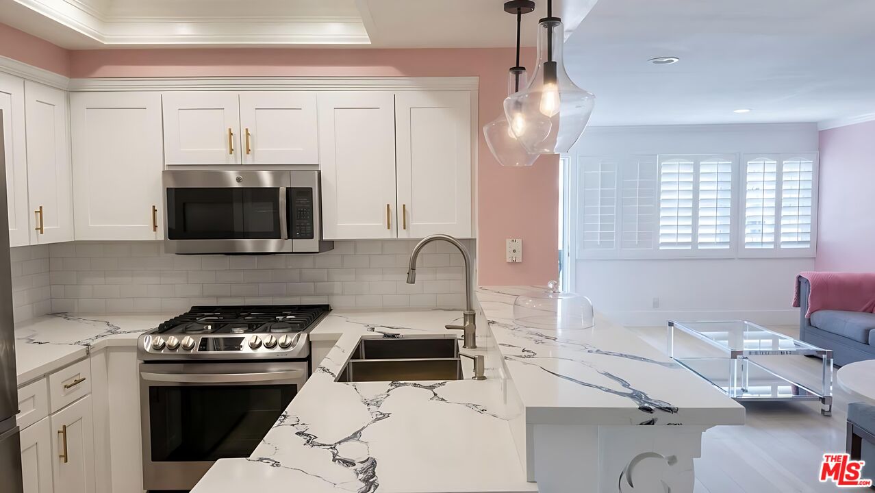 4240 Lost Hills Rd Unit: 1101