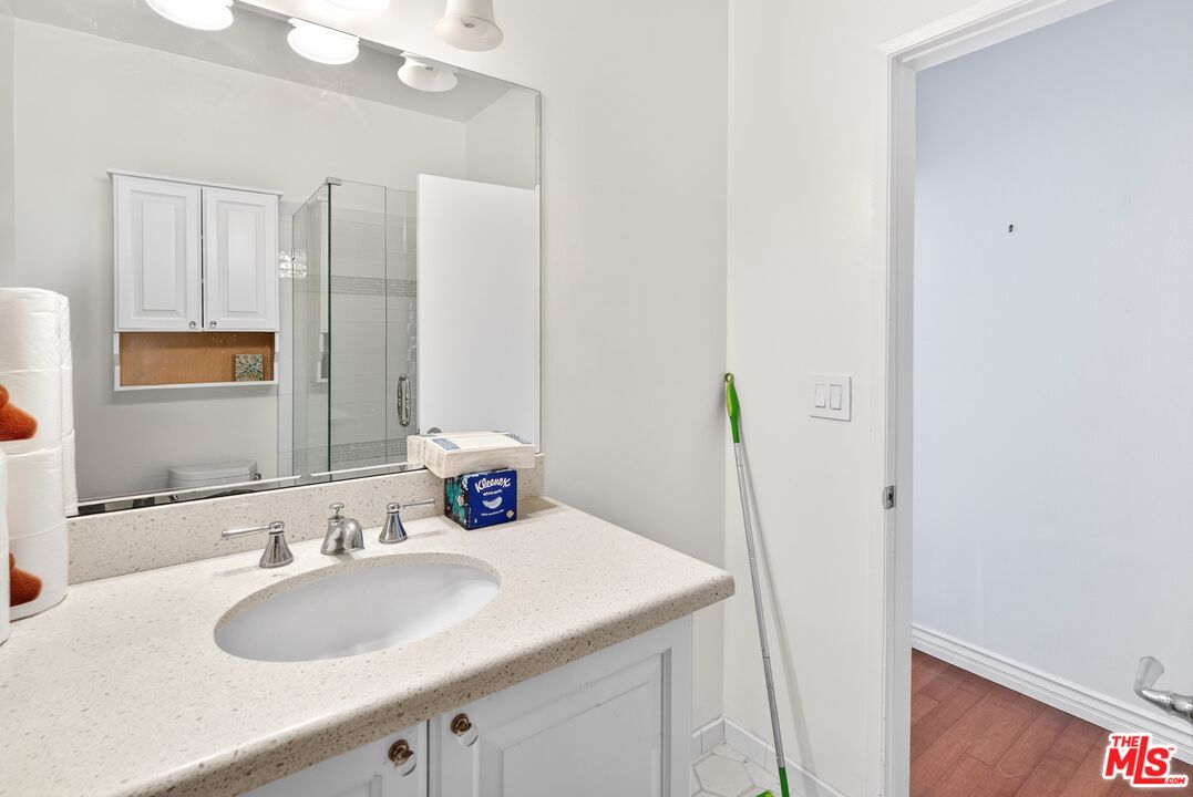 901 10th St Unit: 307