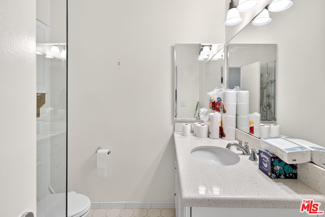 901 10th St Unit: 307