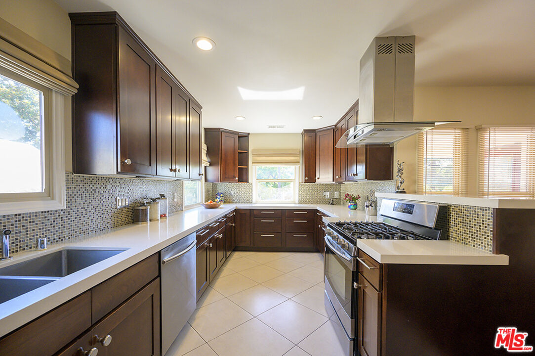 1519 Glenwood Rd