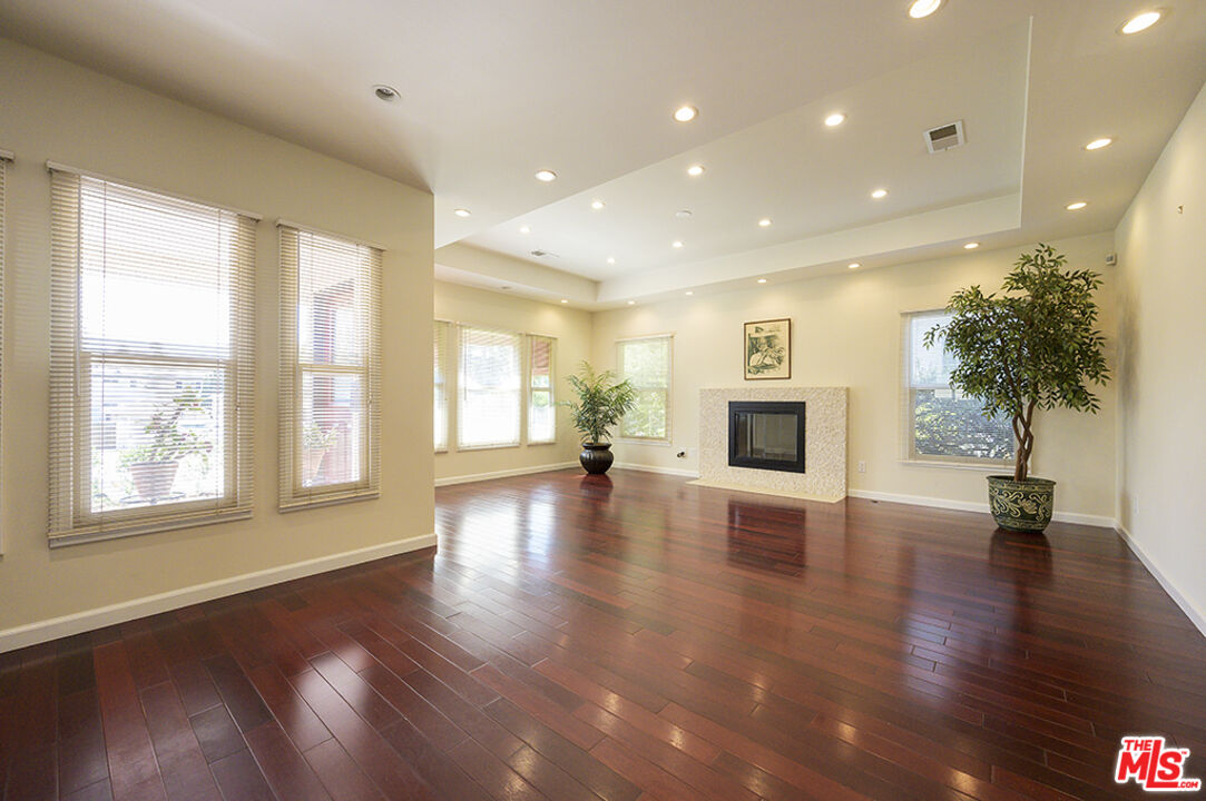 1519 Glenwood Rd