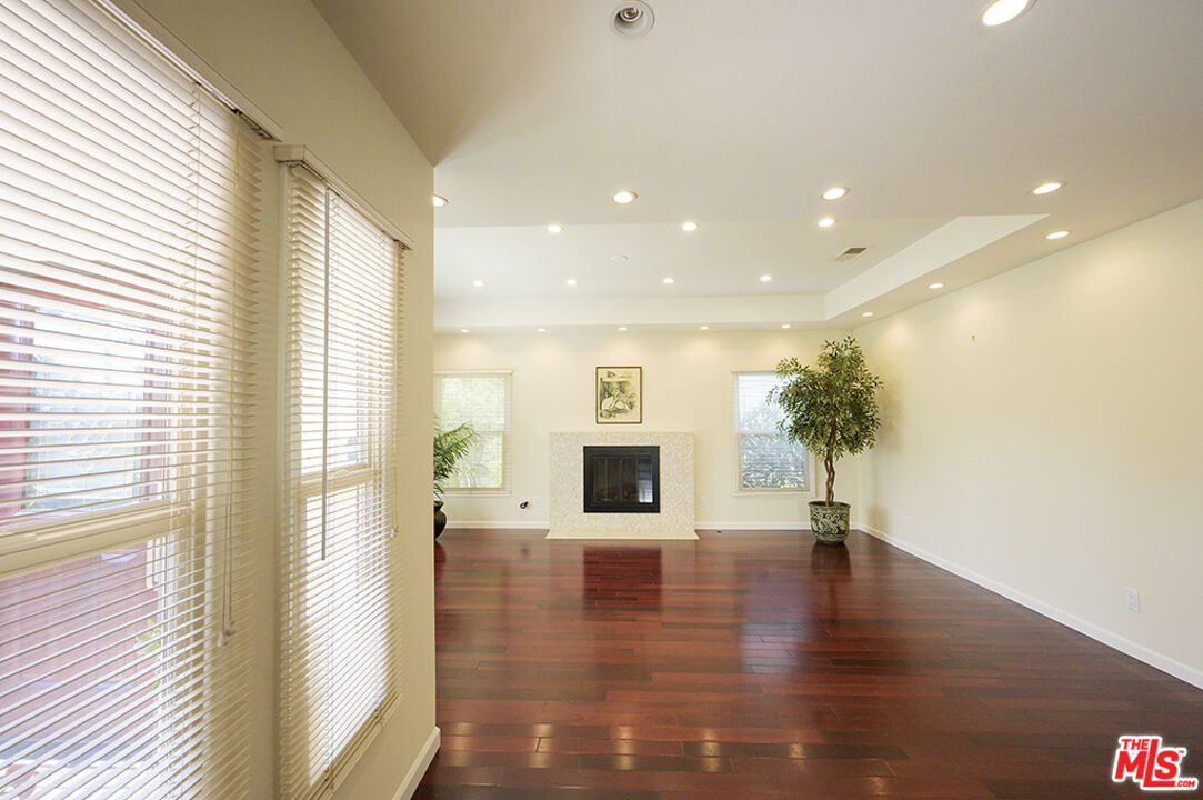 1519 Glenwood Rd