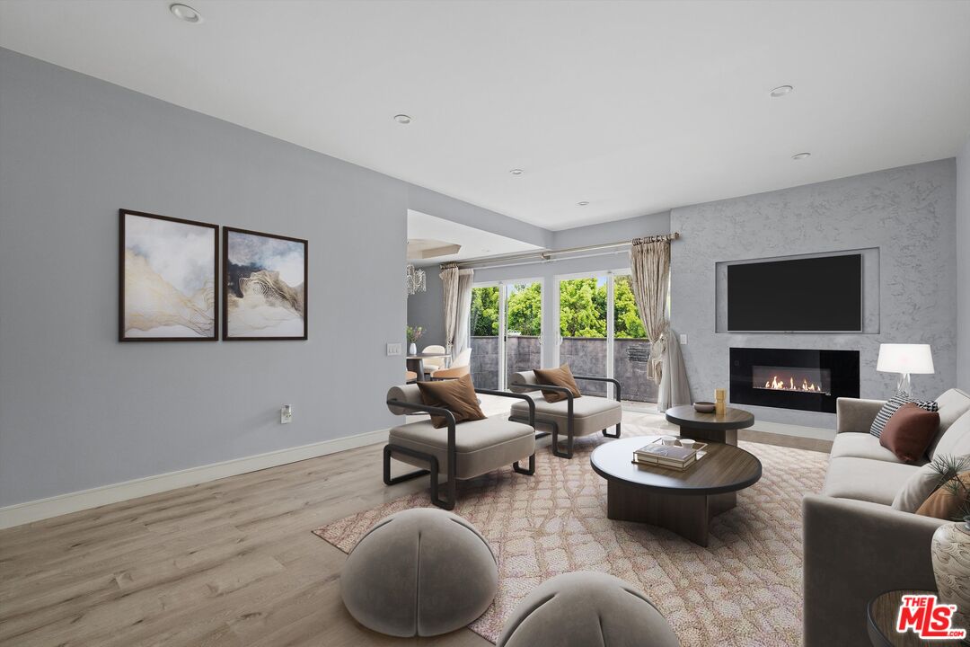 5534 Sylmar Ave Unit: 7