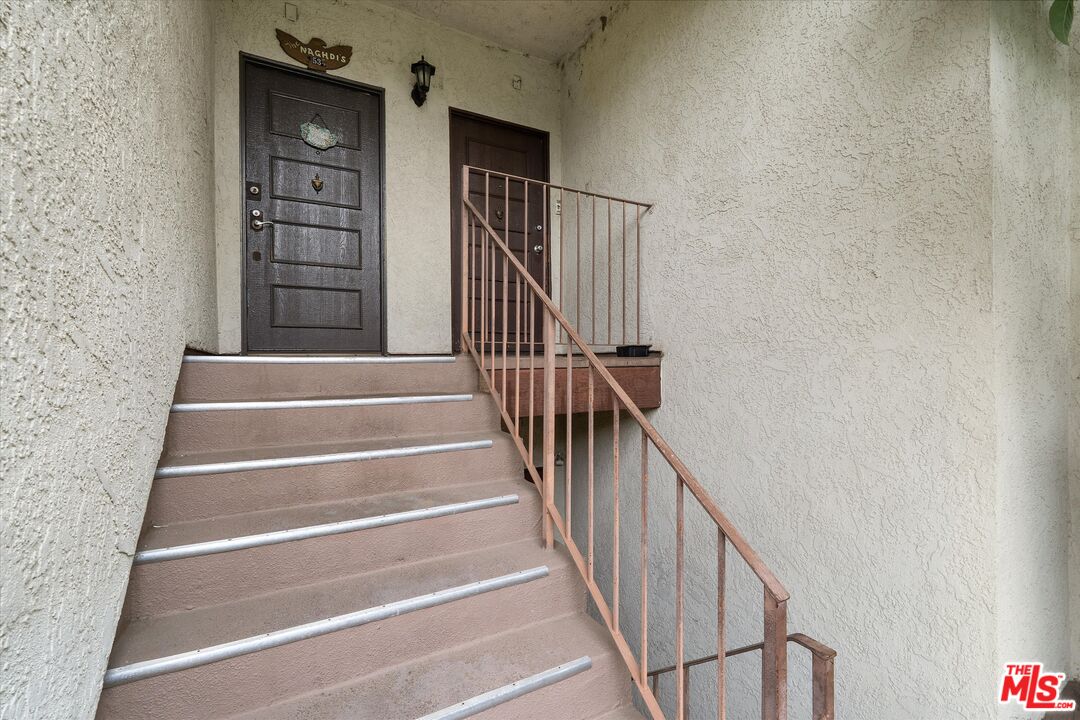 5534 Sylmar Ave Unit: 7