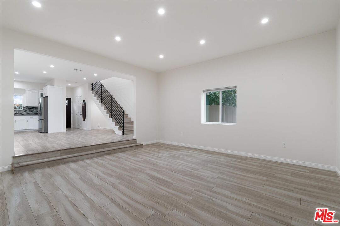 11002 Babbitt Ave
