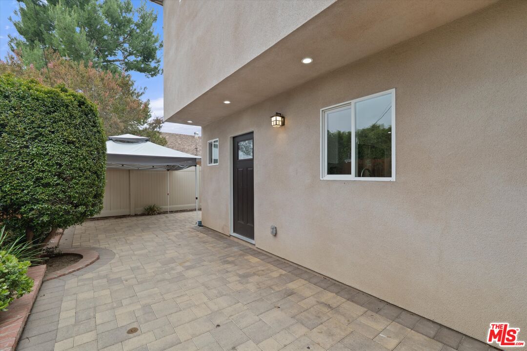 11002 Babbitt Ave