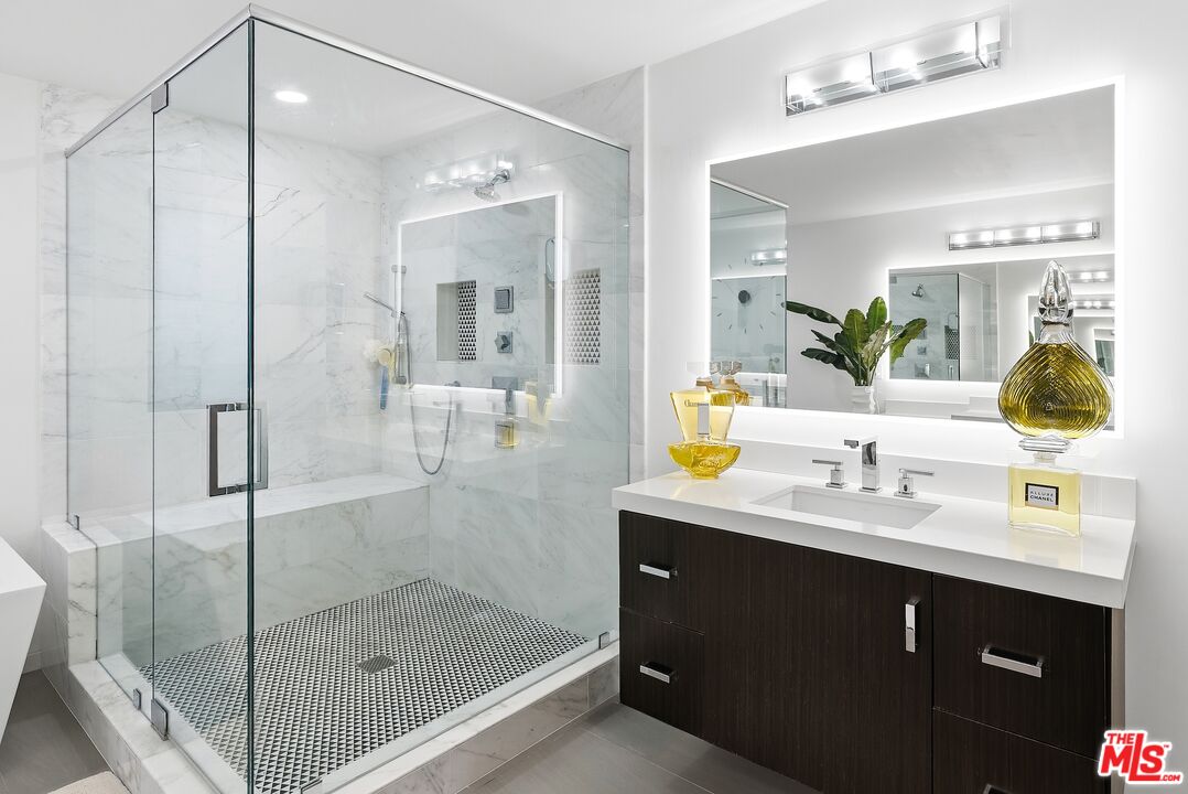 3371 Alana Dr