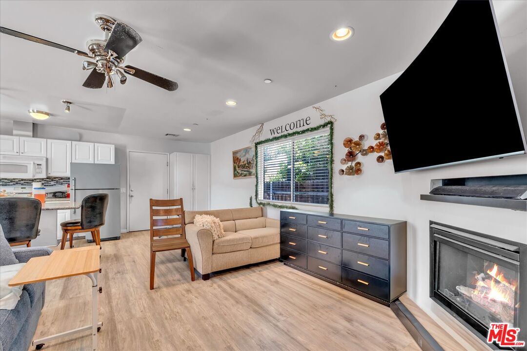 7503 White Oak Ave