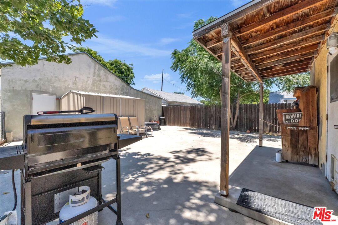 7503 White Oak Ave