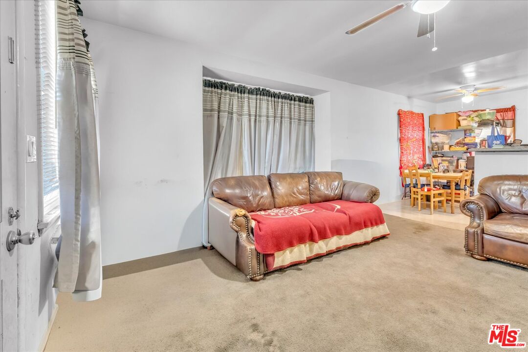 7503 White Oak Ave