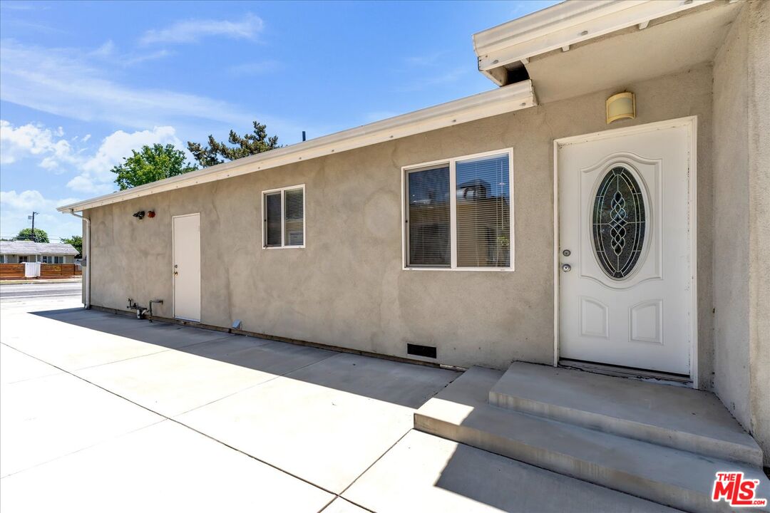7503 White Oak Ave
