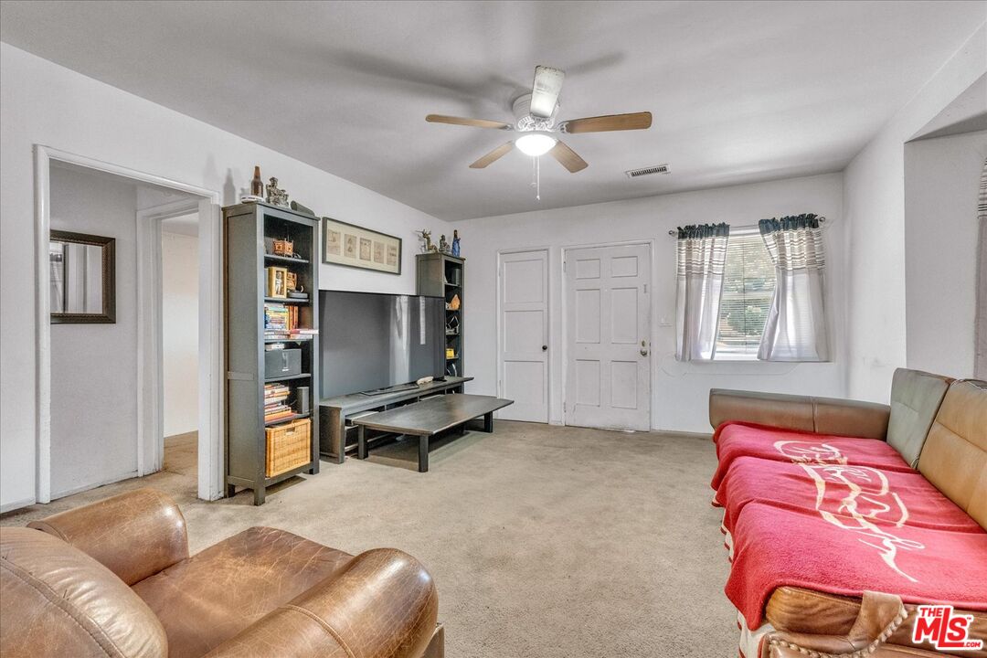 7503 White Oak Ave