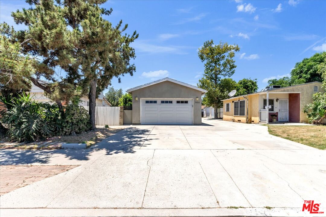 7503 White Oak Ave