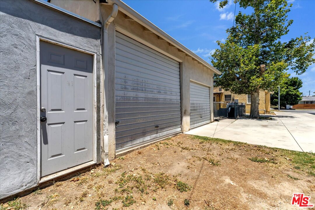 7503 White Oak Ave