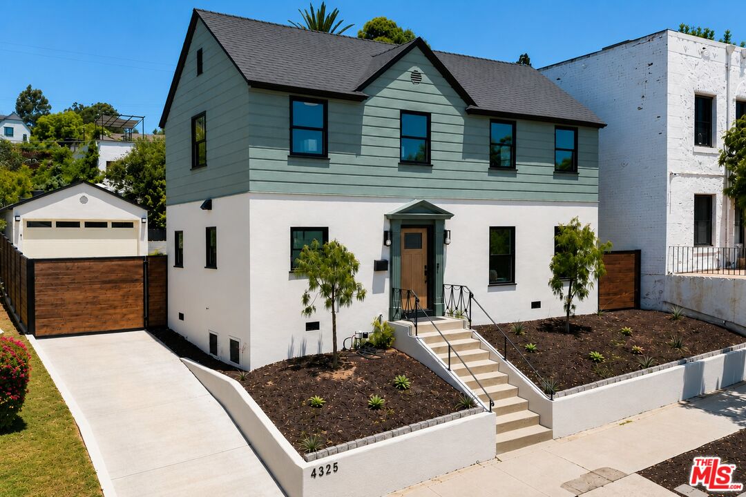 4325 Price St