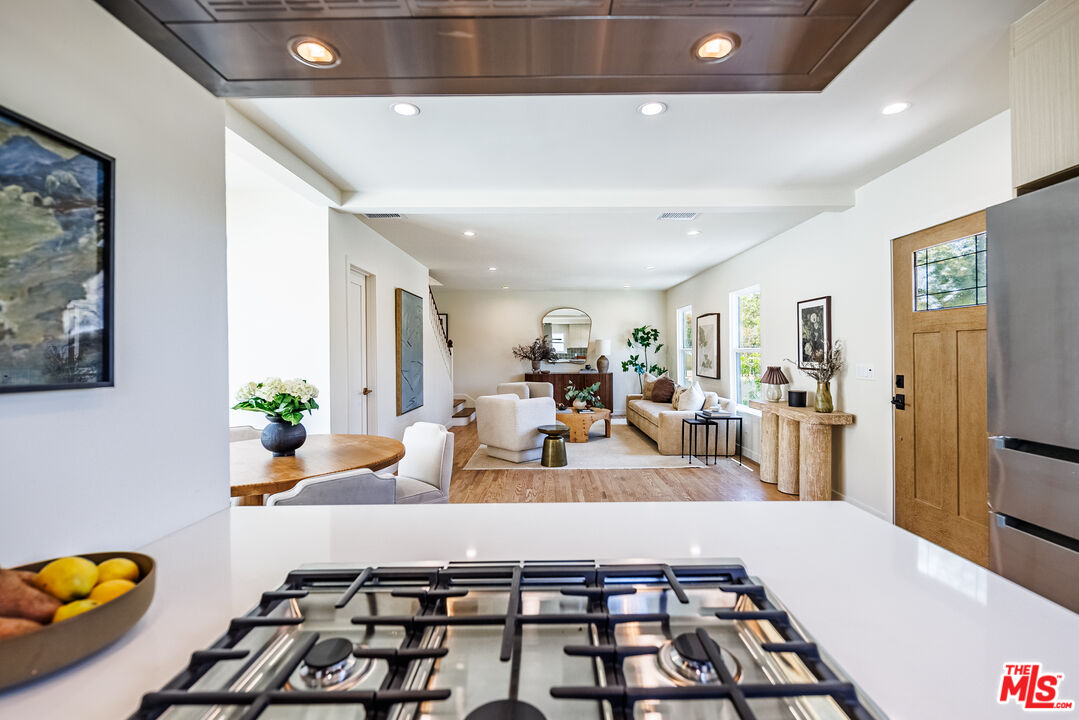 4325 Price St