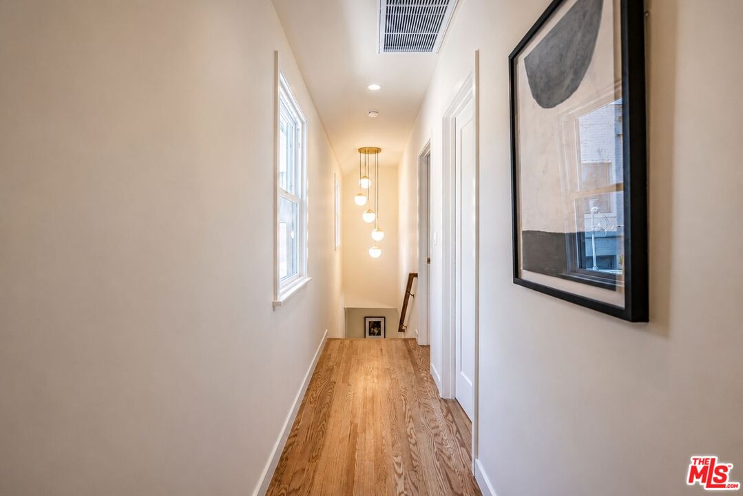 4325 Price St