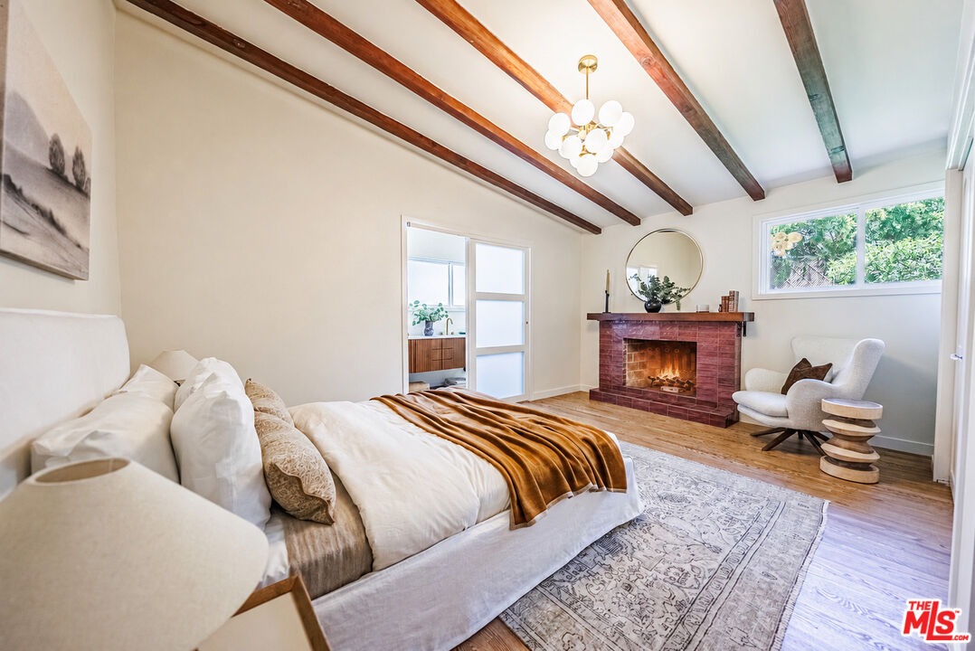 4325 Price St