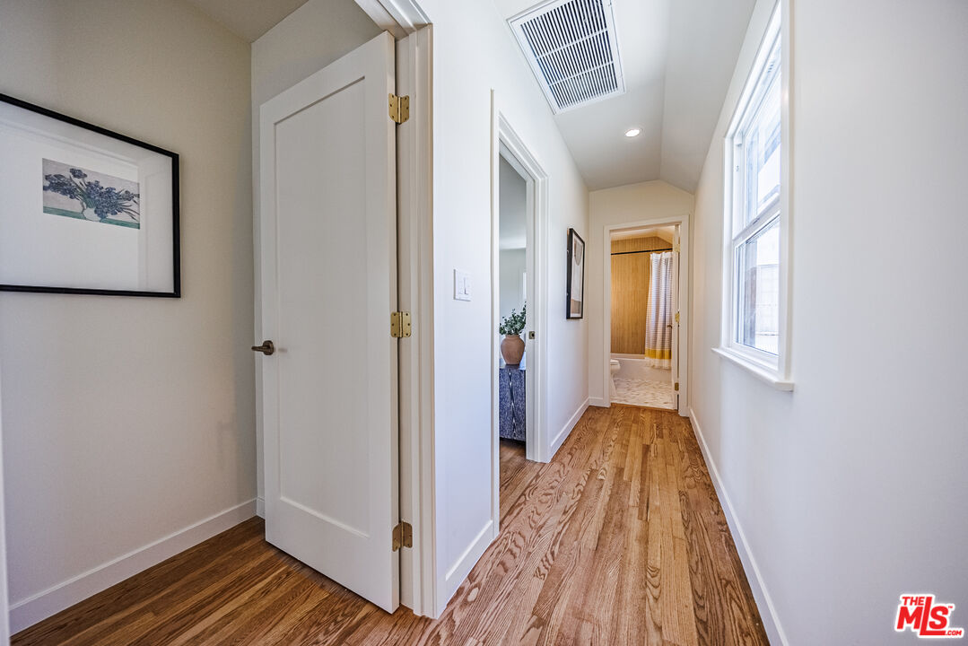 4325 Price St