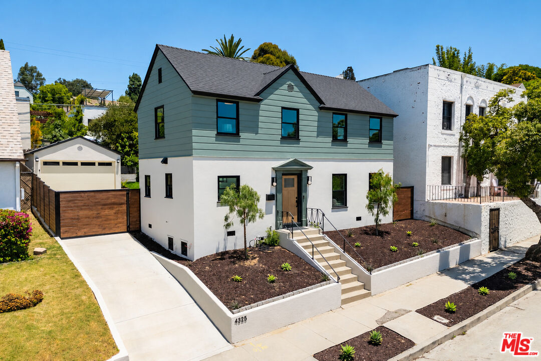 4325 Price St