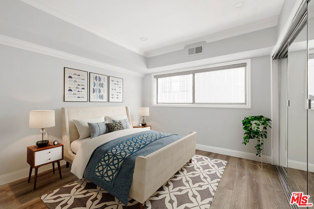 423 S Rexford Dr Unit: 106