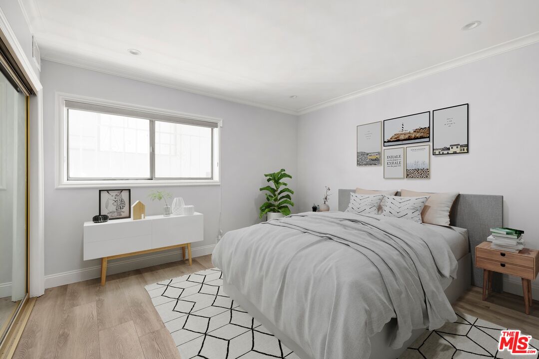 423 S Rexford Dr Unit: 106