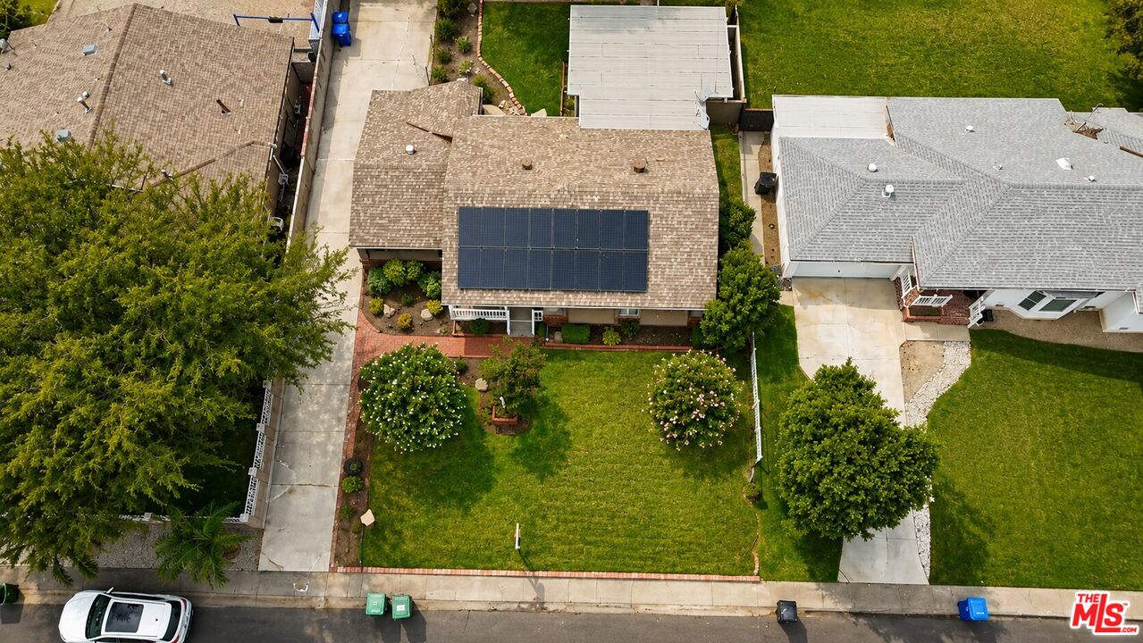 8433 Tunney Ave