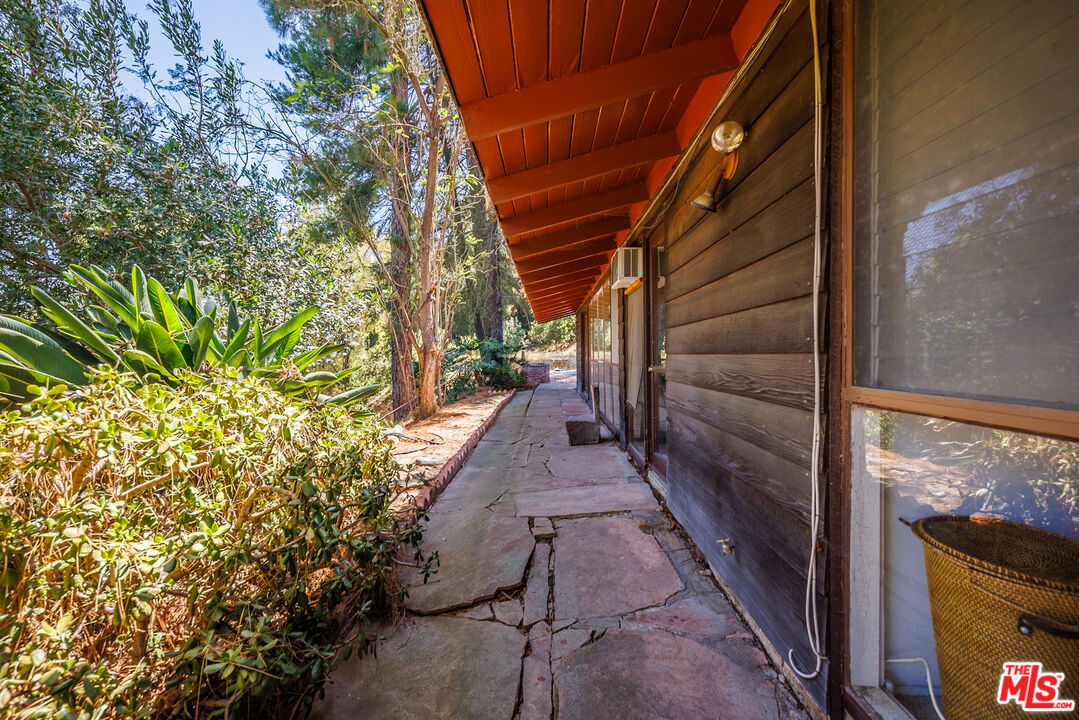 2509 Roscomare Rd