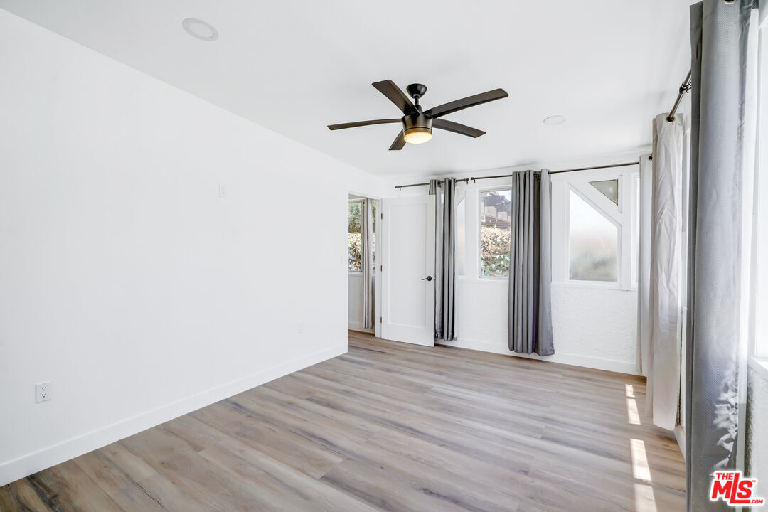 19924 Welby Way Unit: 1/2