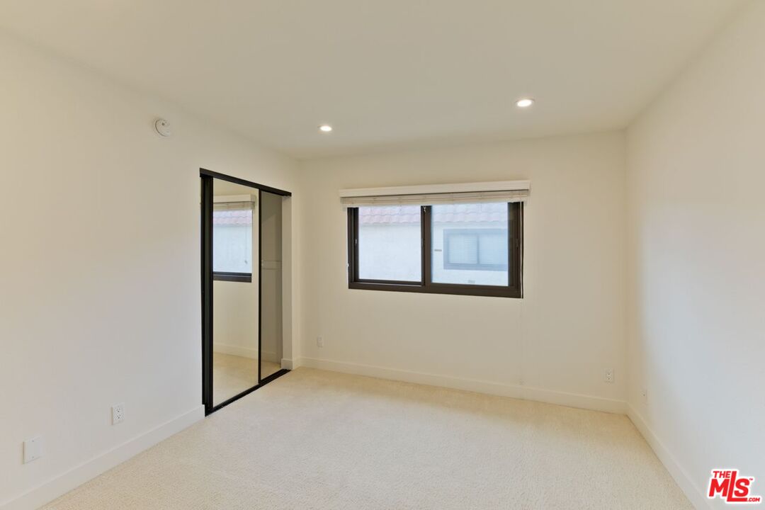 6930 De Celis Pl Unit: 34