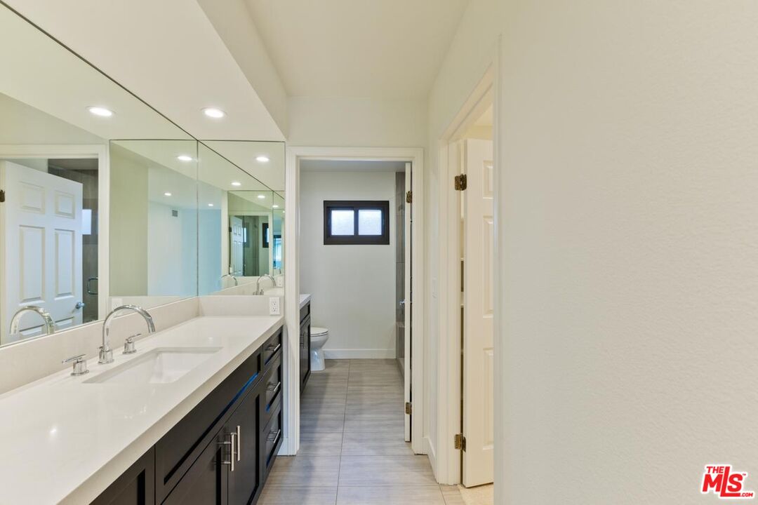 6930 De Celis Pl Unit: 34