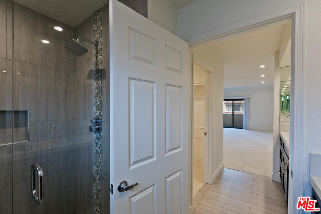 6930 De Celis Pl Unit: 34