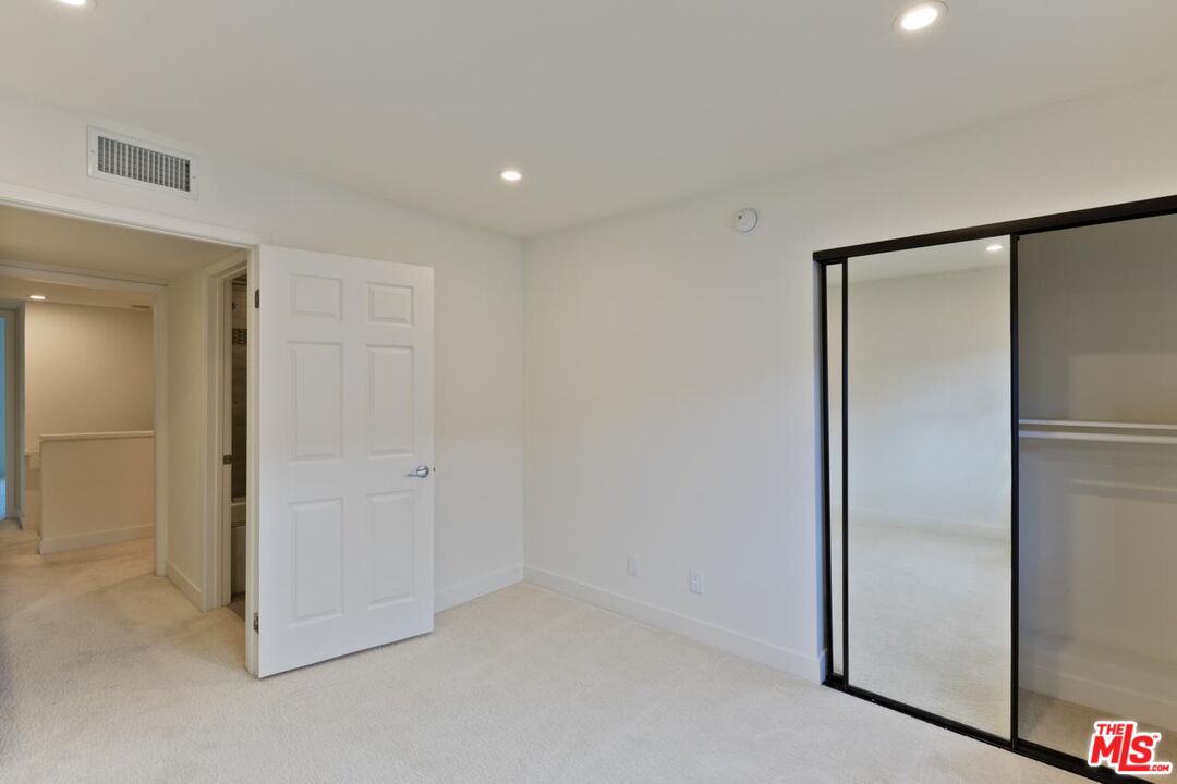 6930 De Celis Pl Unit: 34