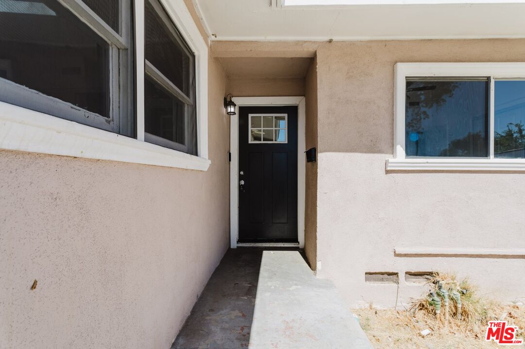 713 W Avenue H10