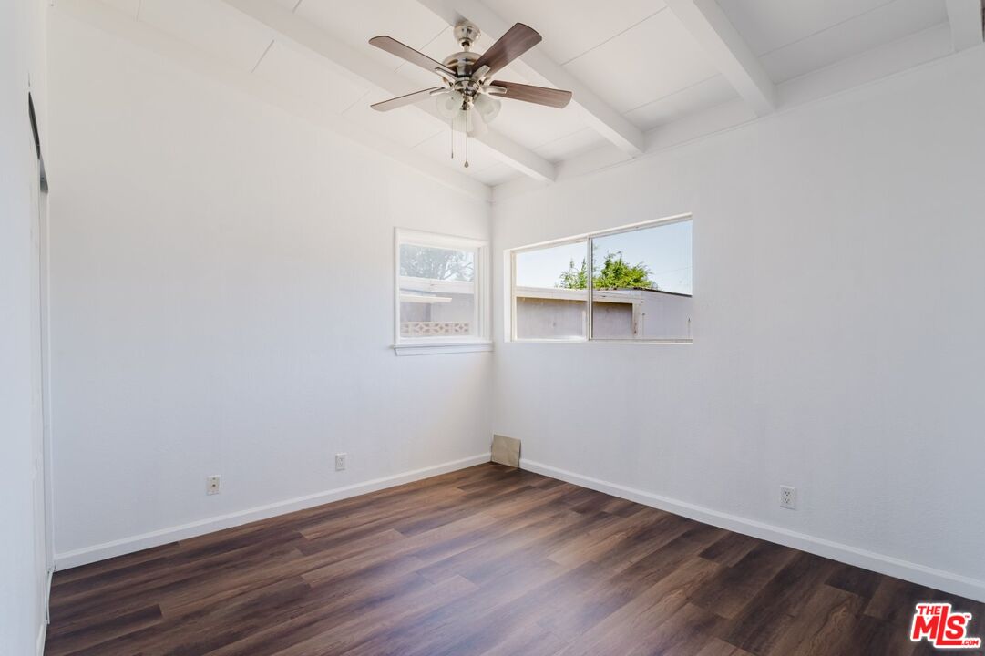 713 W Avenue H10