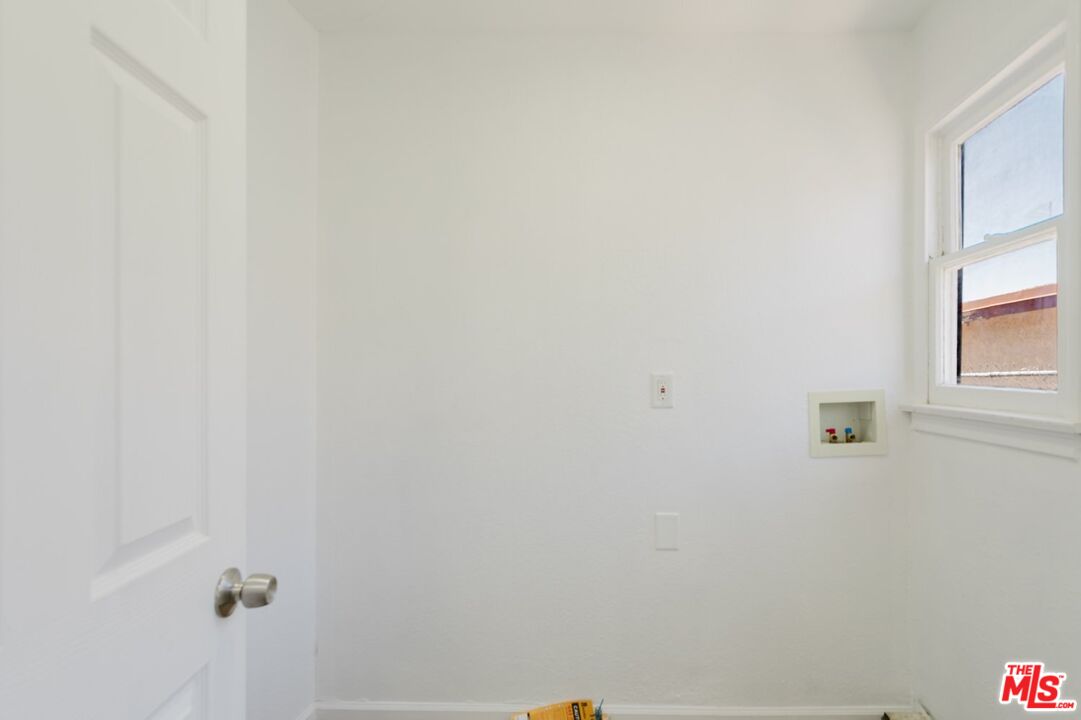 713 W Avenue H10