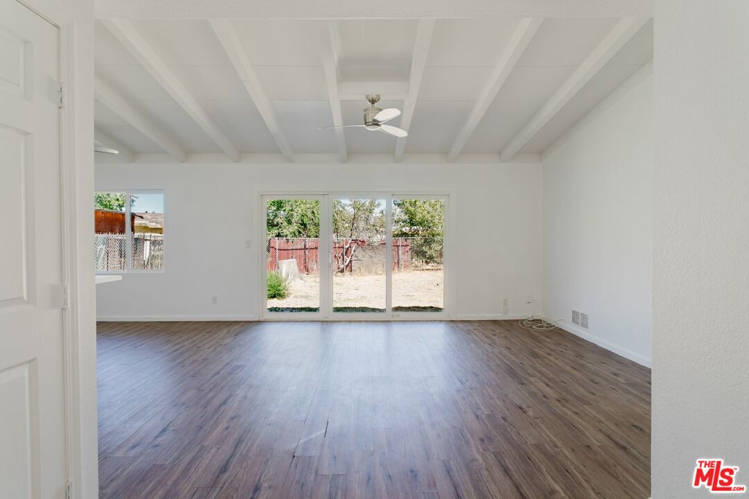 713 W Avenue H10