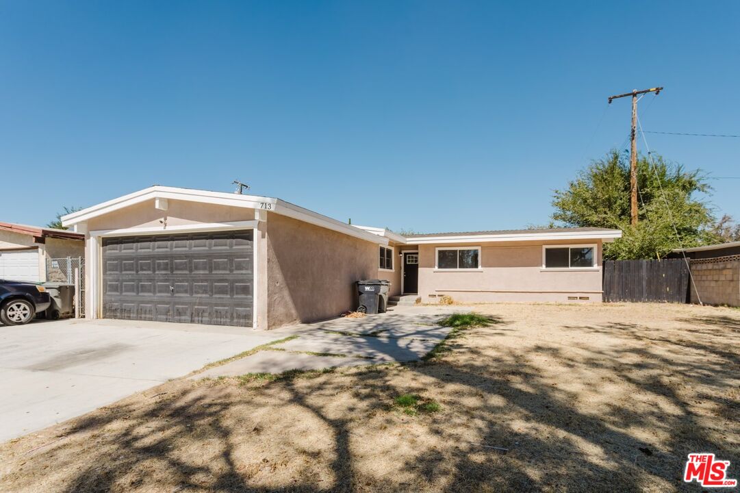 713 W Avenue H10